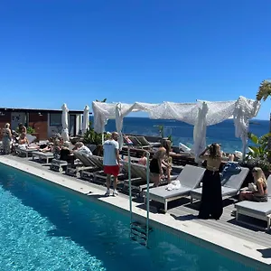 Cenit & Apts. Sol Y Viento Ibiza